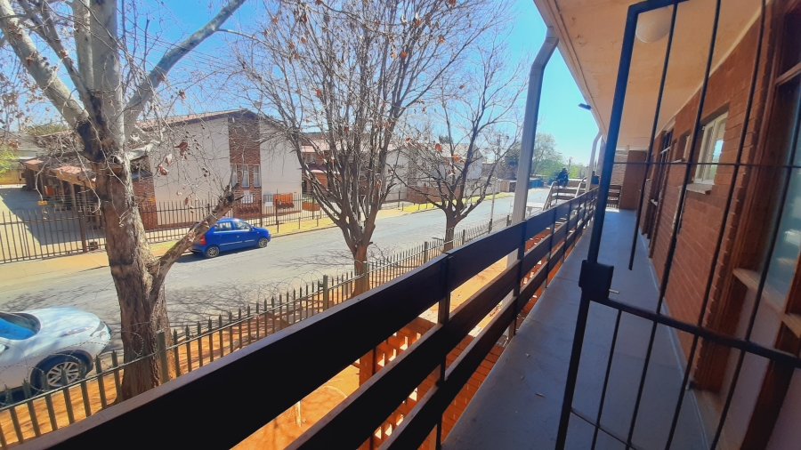 1 Bedroom Property for Sale in Potchefstroom North West